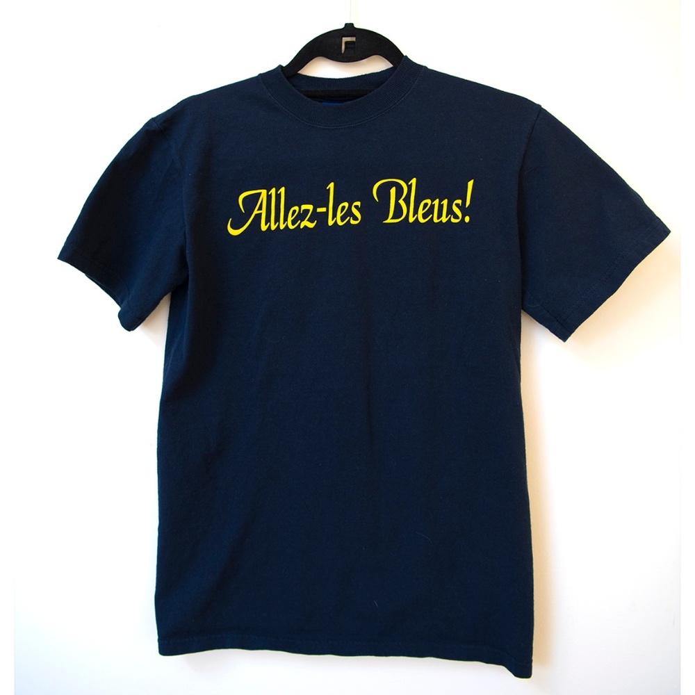 Champion Navy Tee "Go Blue!" in French!